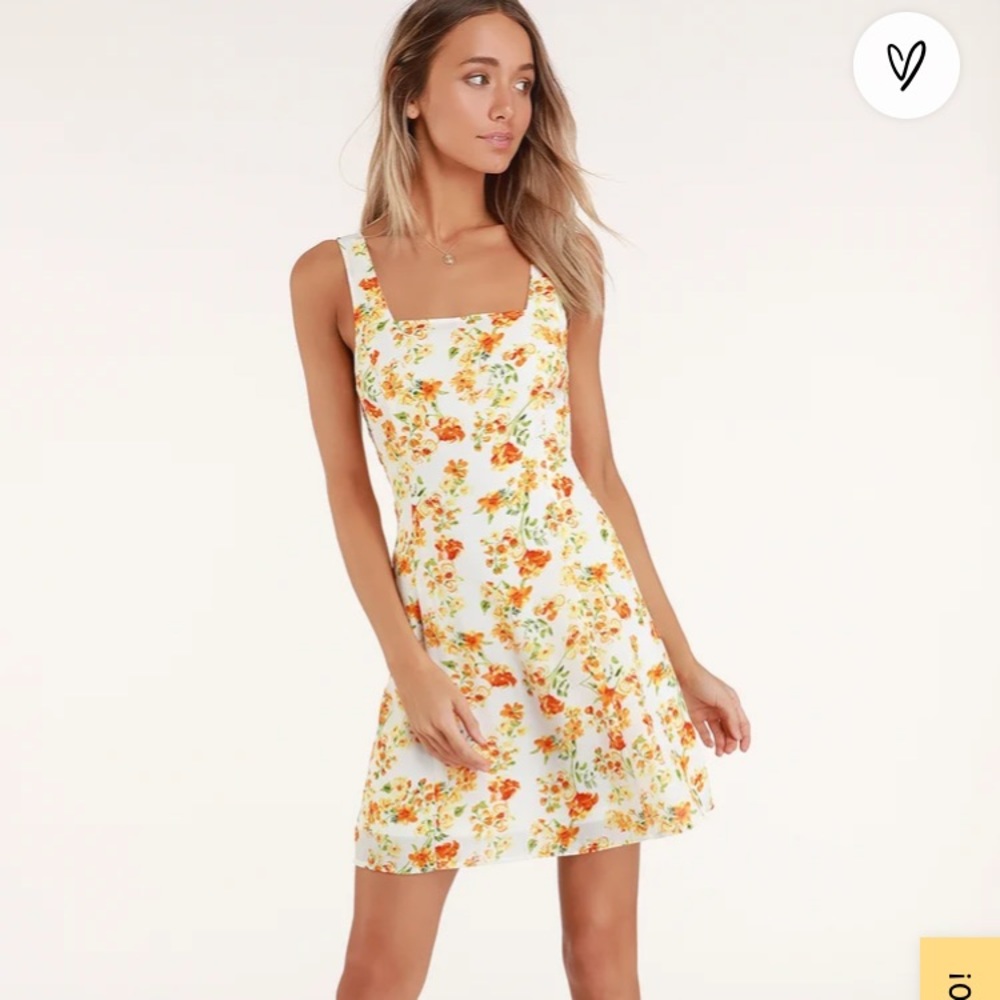Dress from Lulus worn once. Size small.